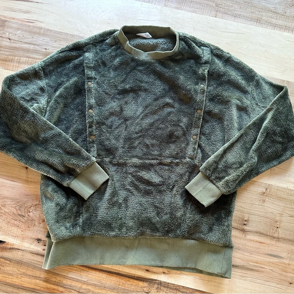 Green Nursing/Breastfeeding Sweatshirt